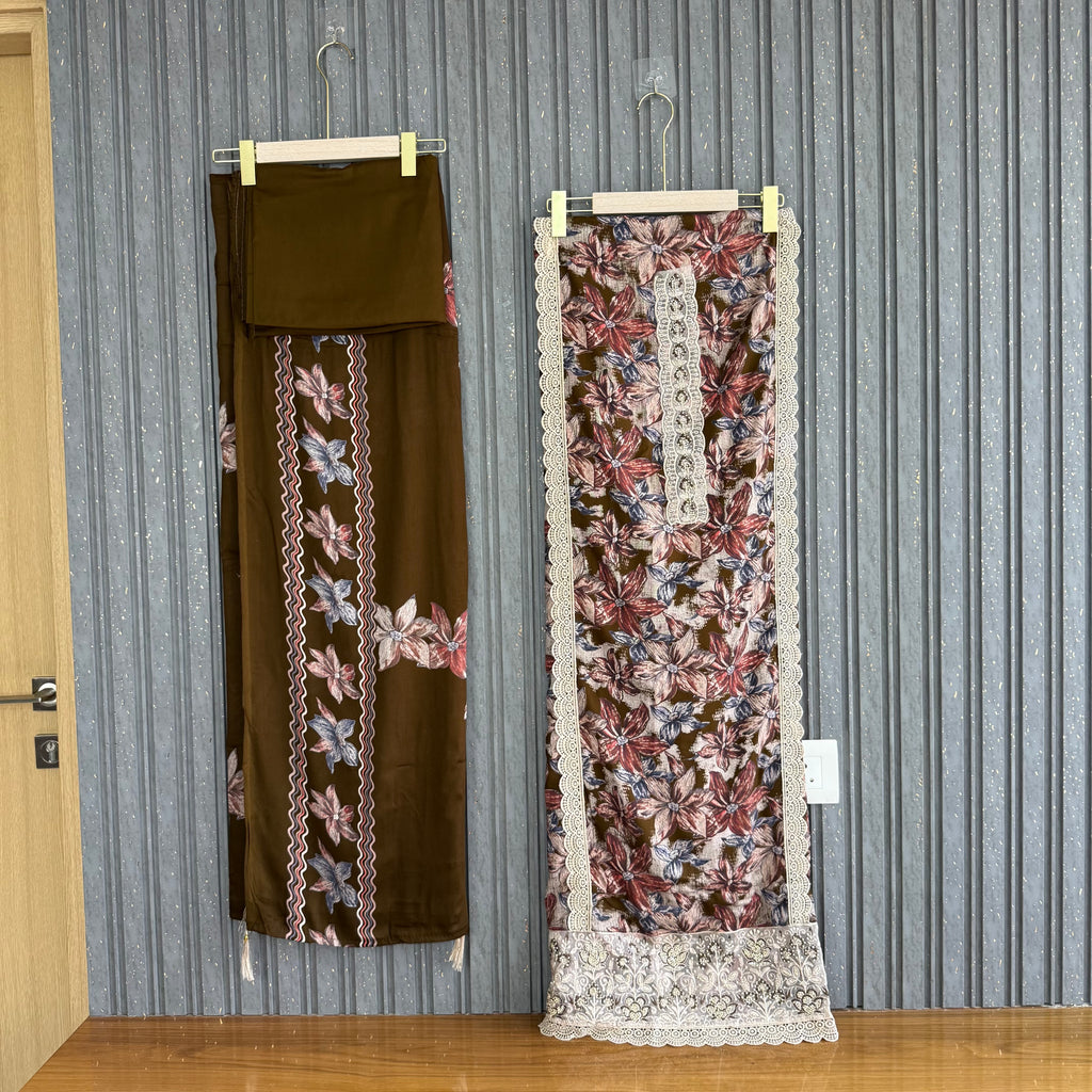Anoushay Abbasi unstitched suit