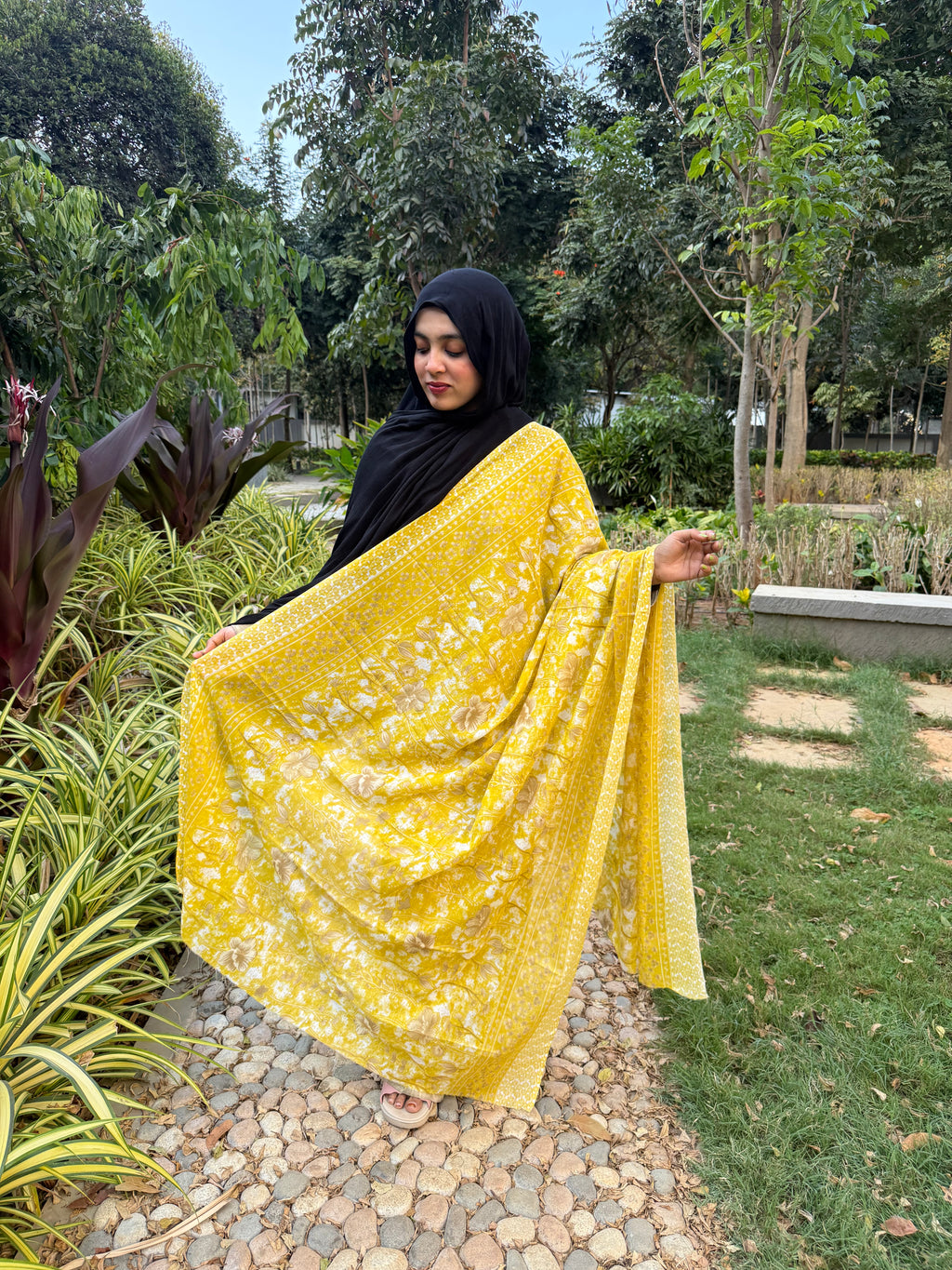 Razelyn Unstitched Cotton Suit Set