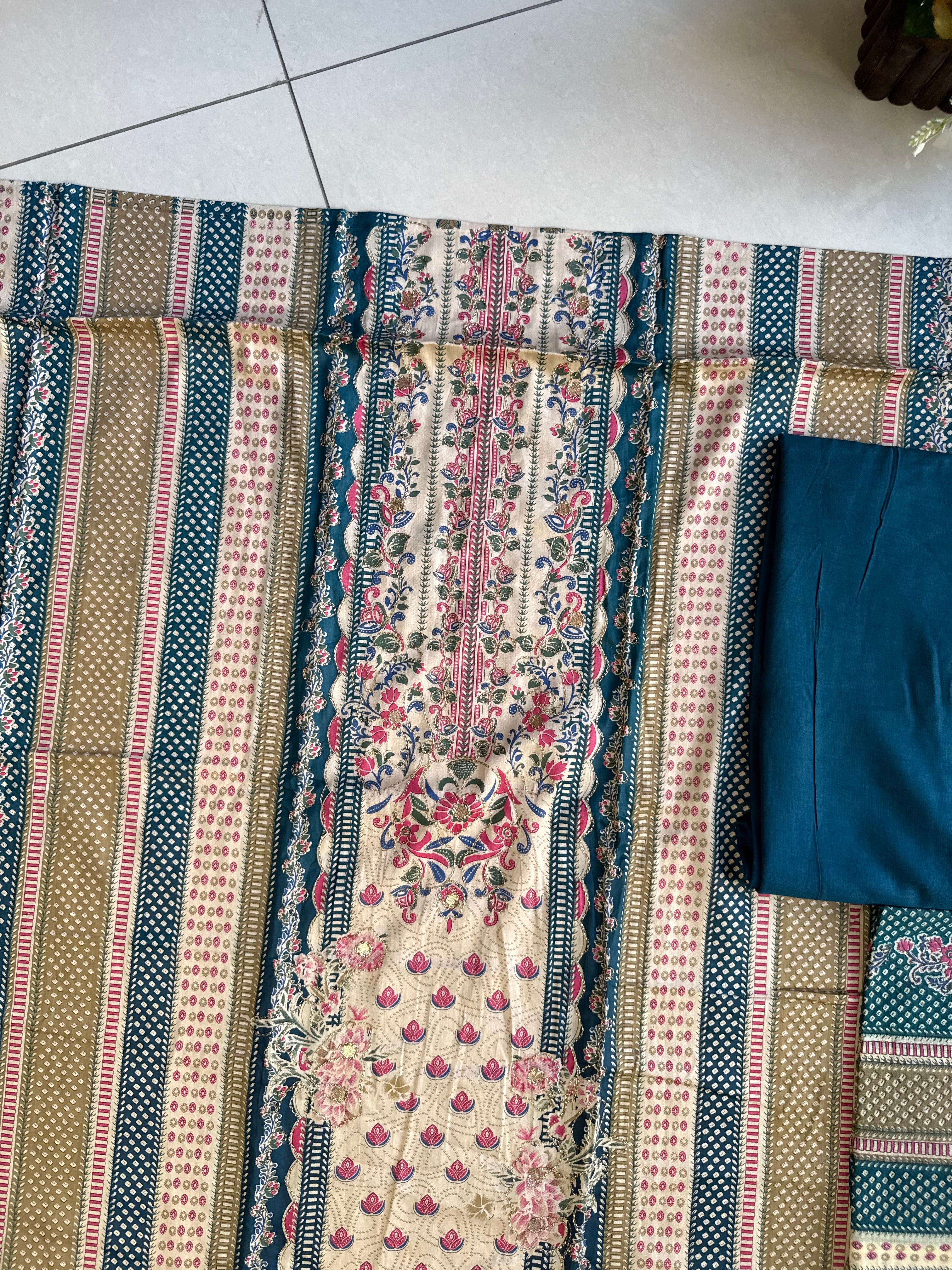 Hamdan Unstitched Suit