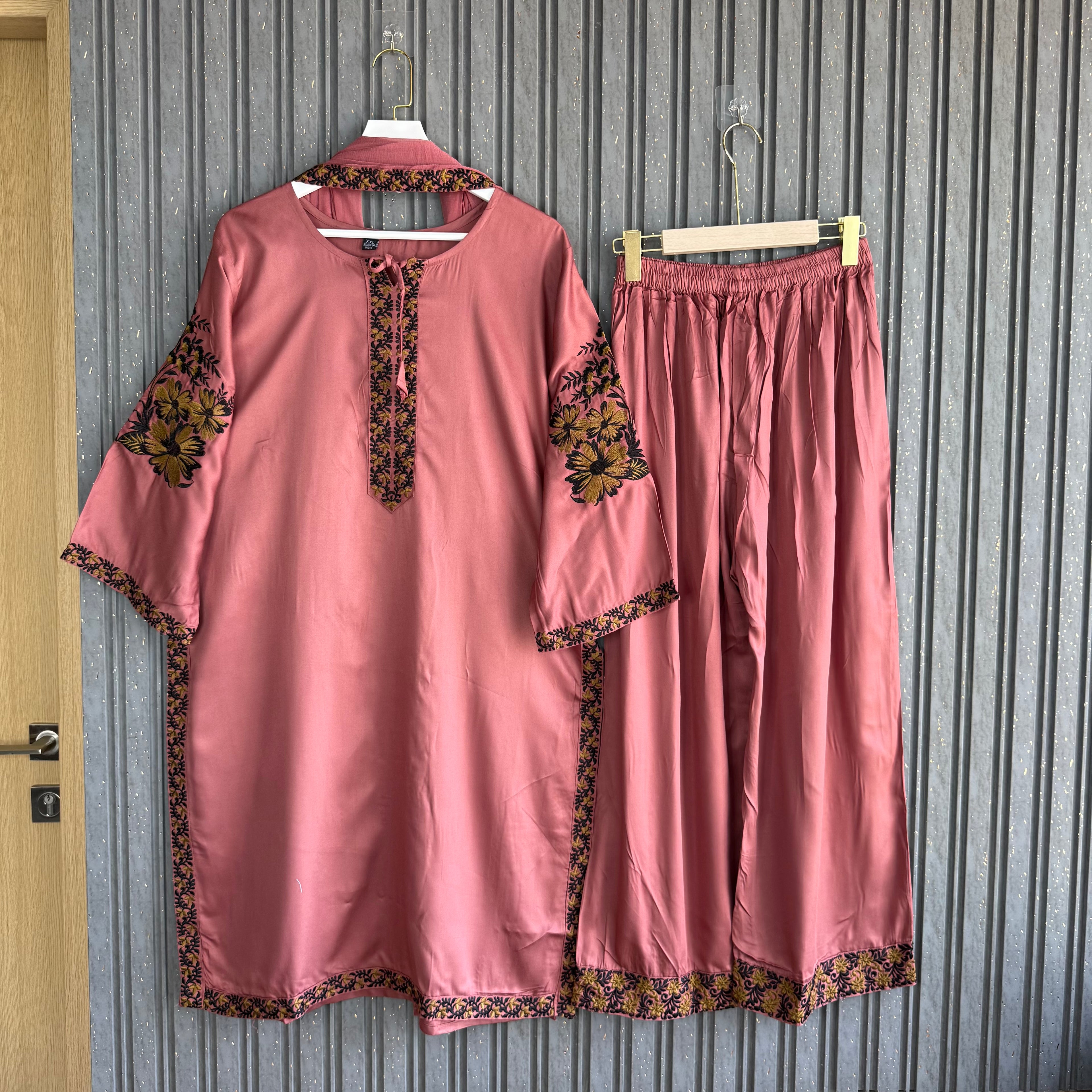 Tazeem vehri palazzo set