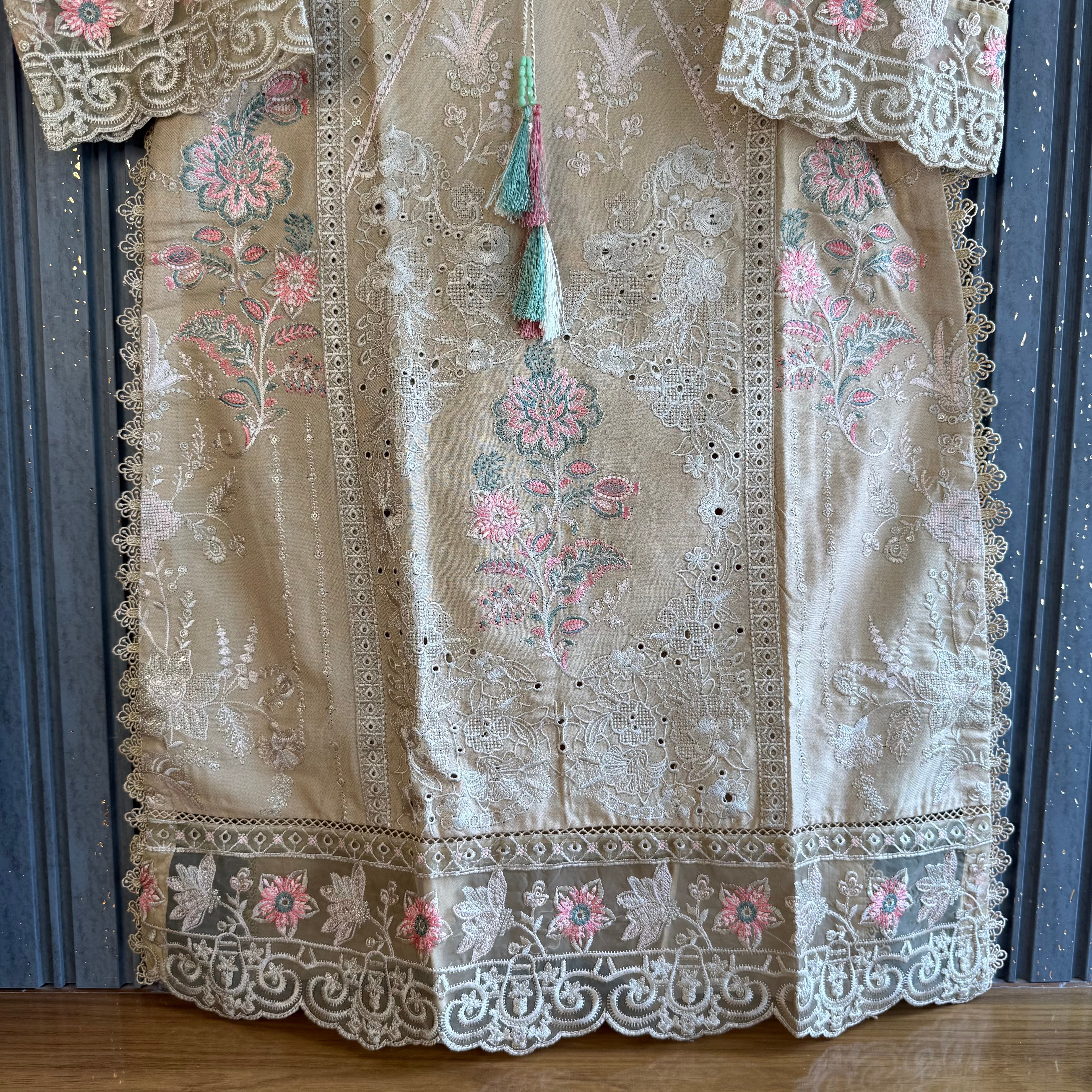 Zainab beige Pakistani suit