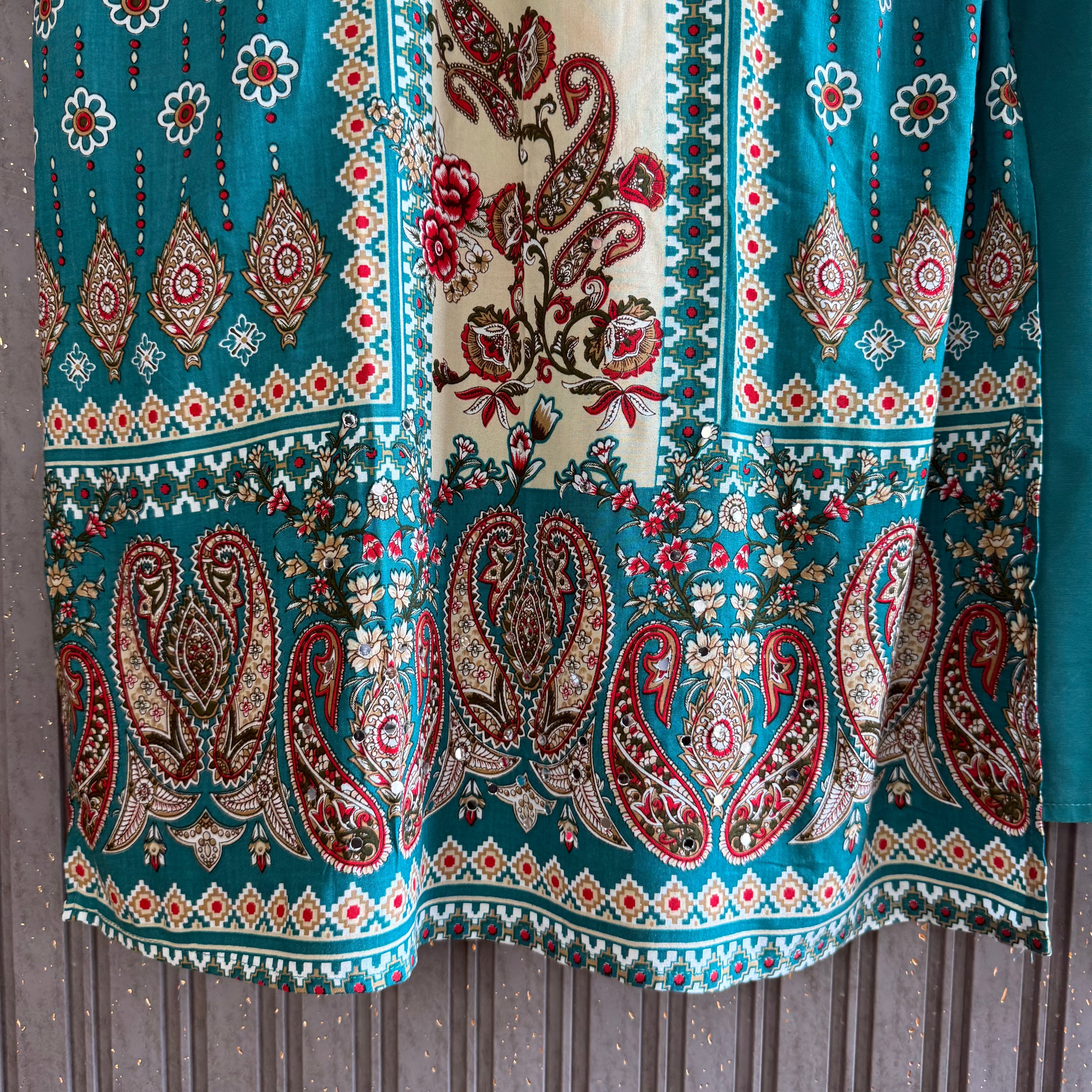 Huma asnami pakistani suit