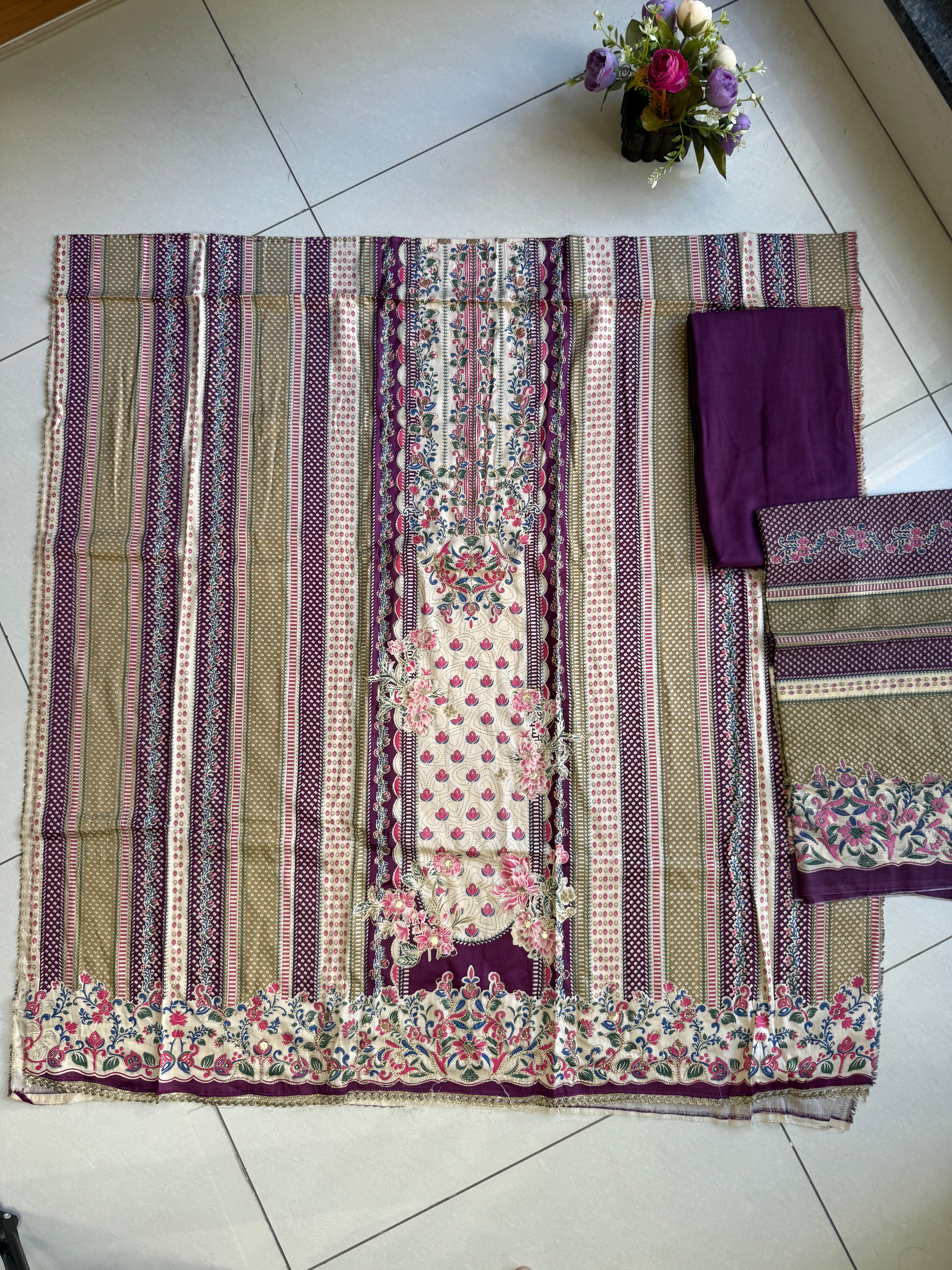 Hamdan Unstitched Suit