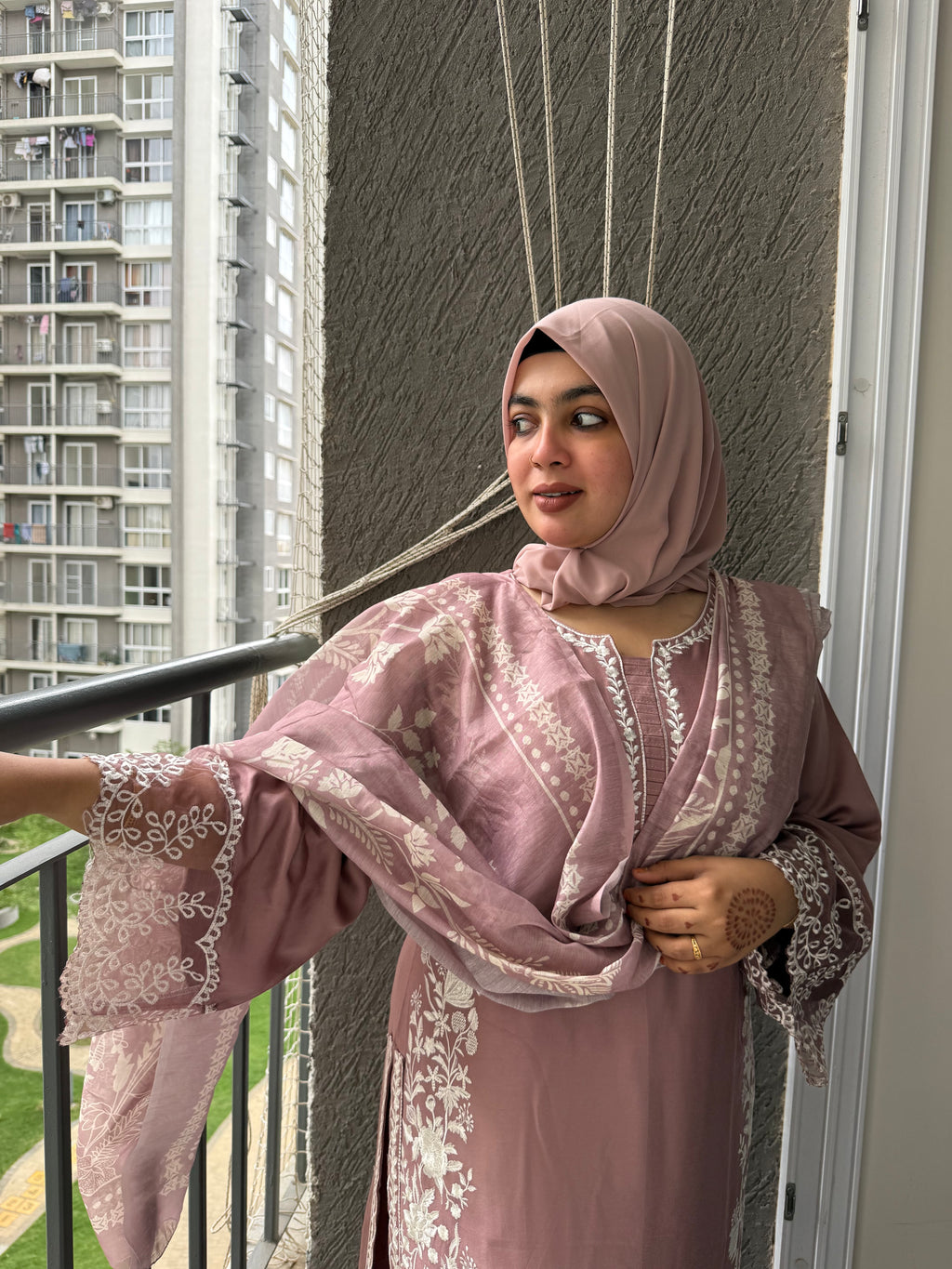 Mauve soft Rayon Burj khalifa Suit