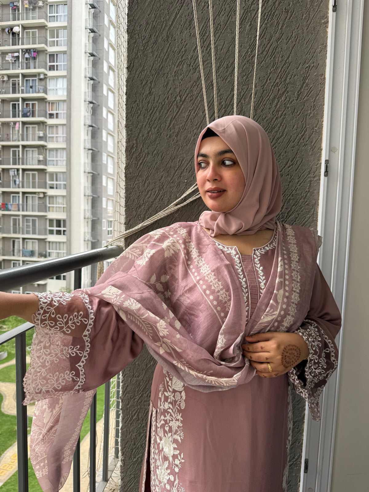 Mauve soft Rayon Burj khalifa Suit