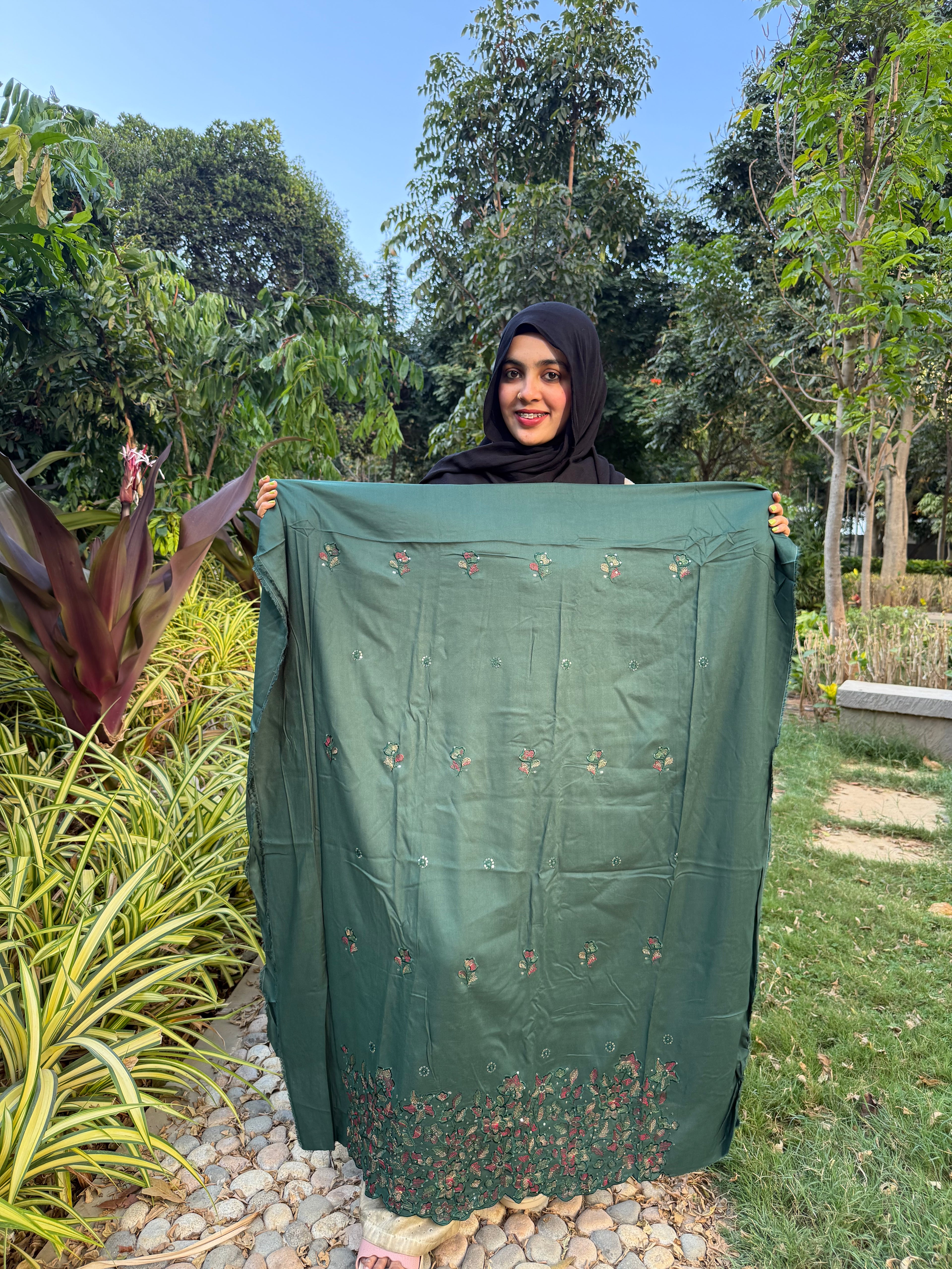 Zerifa – Unstitched Dress Material