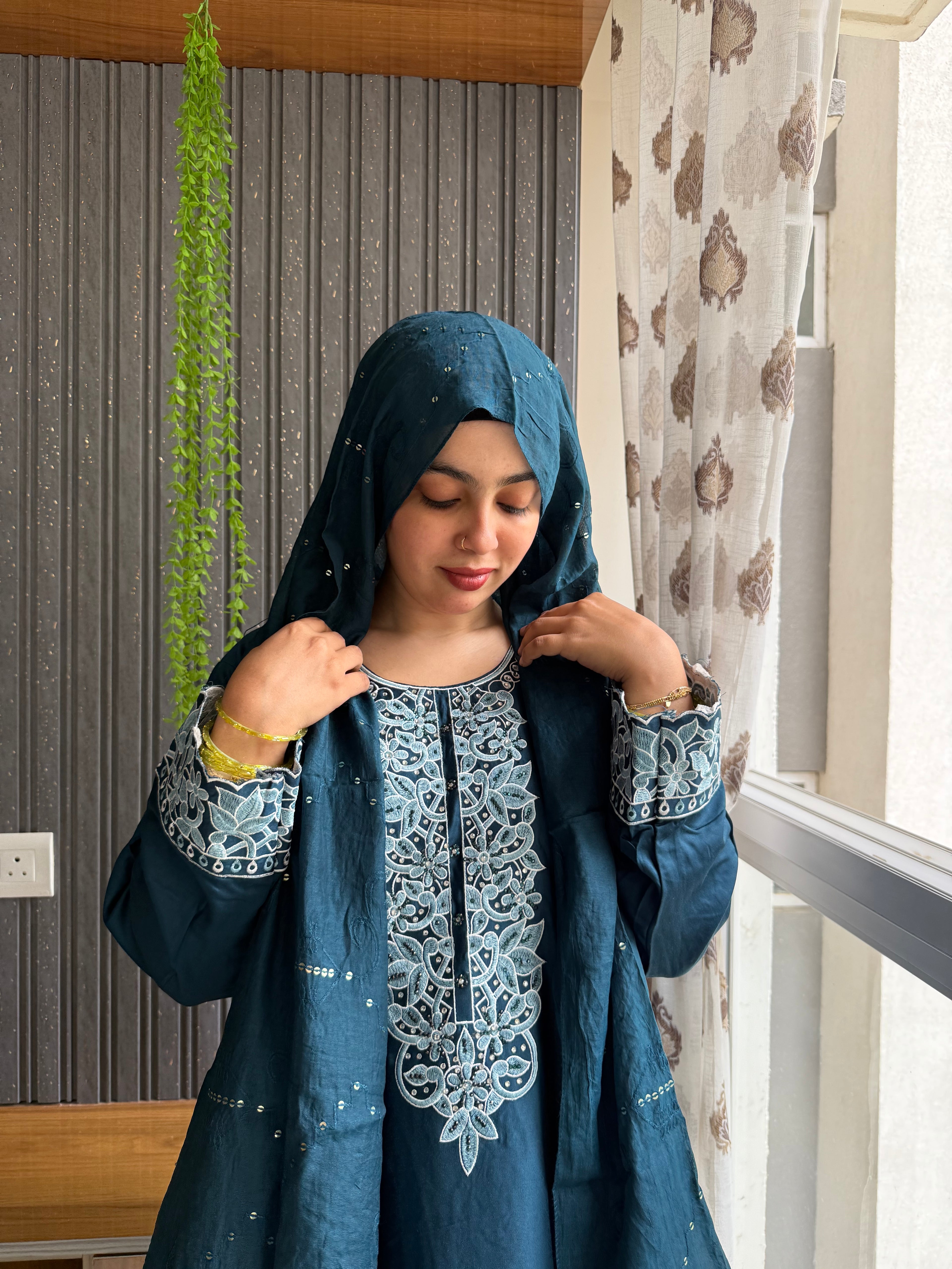 Eshal Farshi Set