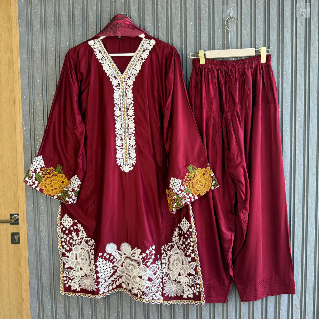 Dananeer Farshi Salwar Set