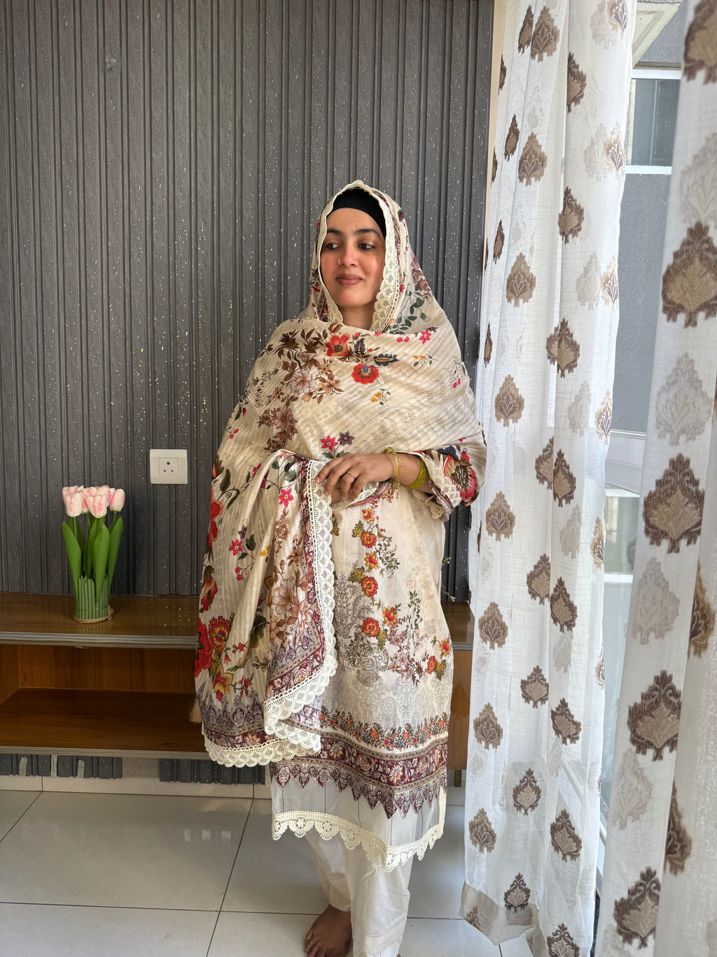 Maliha kashaf  Pakistani suit