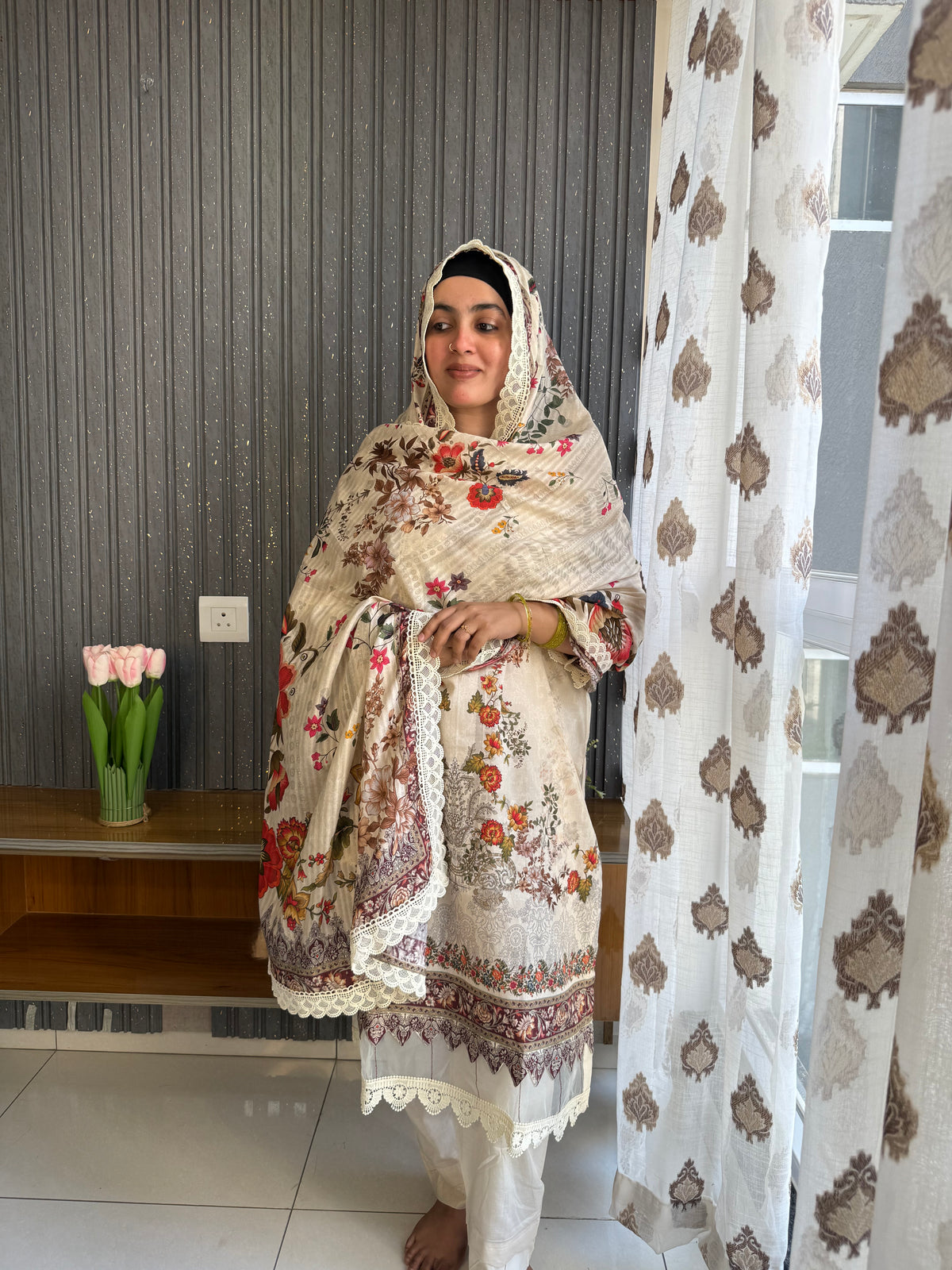 Maliha kashaf  Pakistani suit