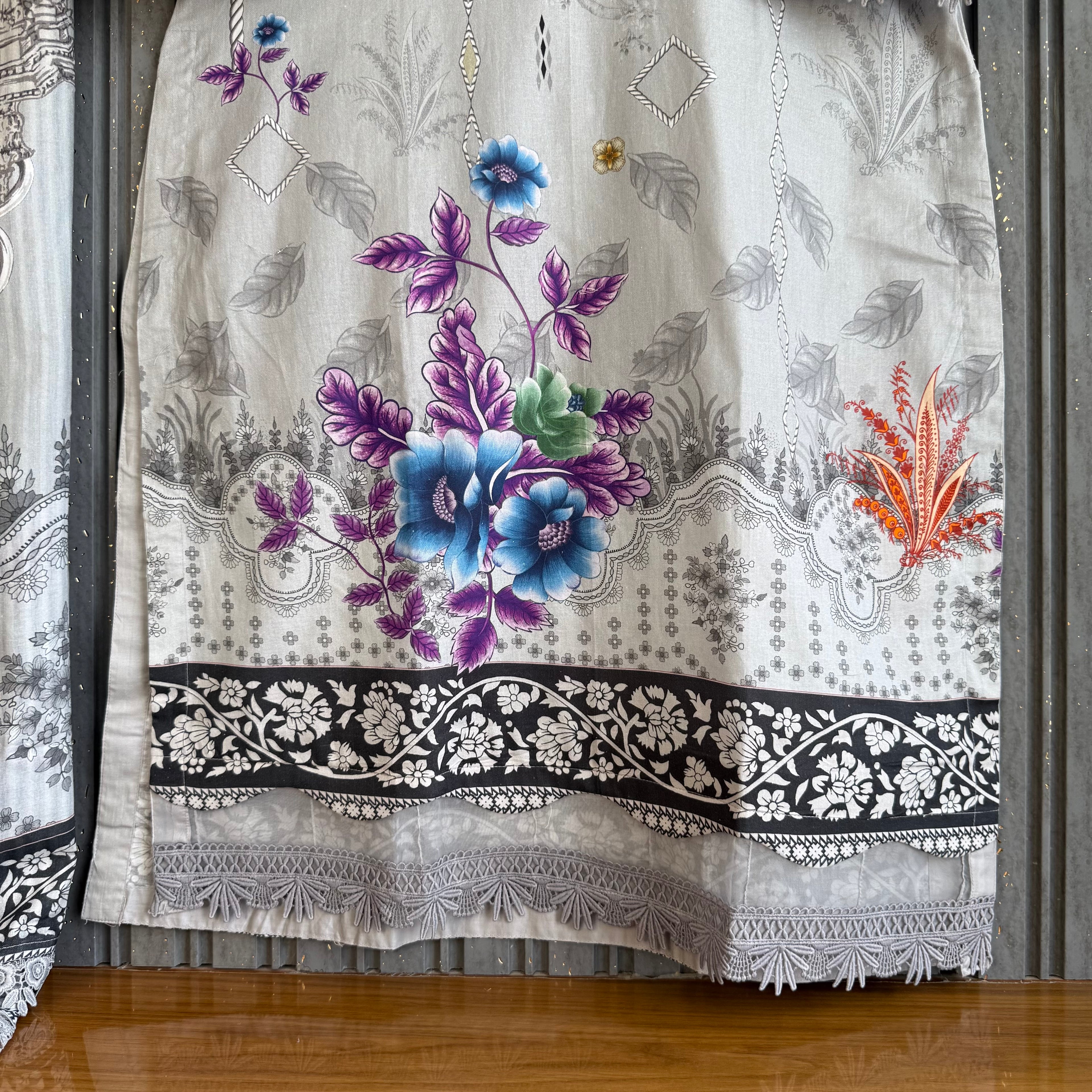 Zahera Pakistani lawn suit