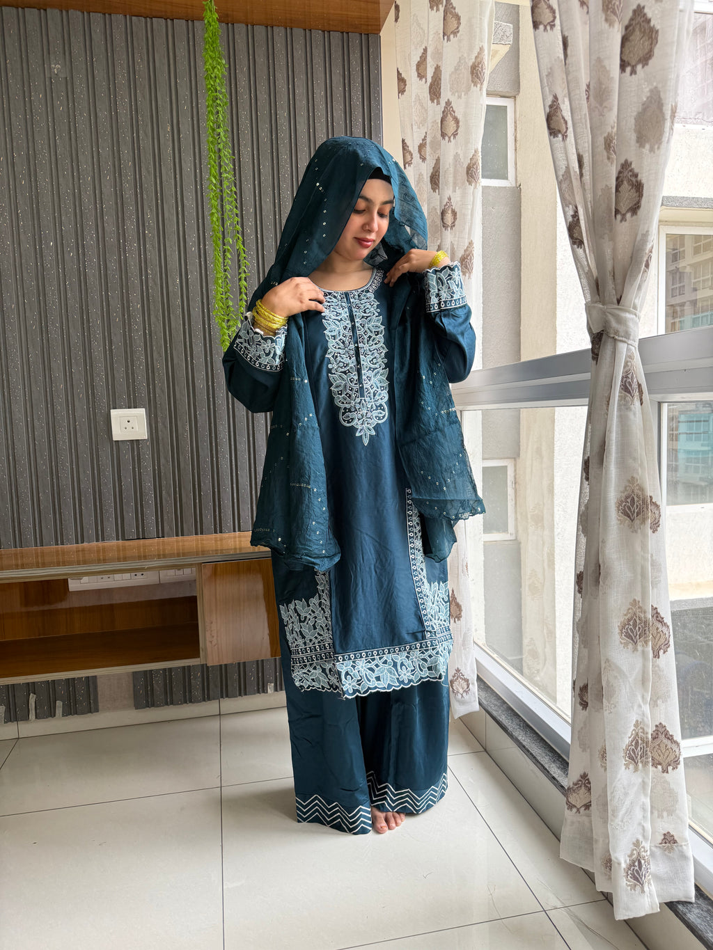 Eshal Farshi Set