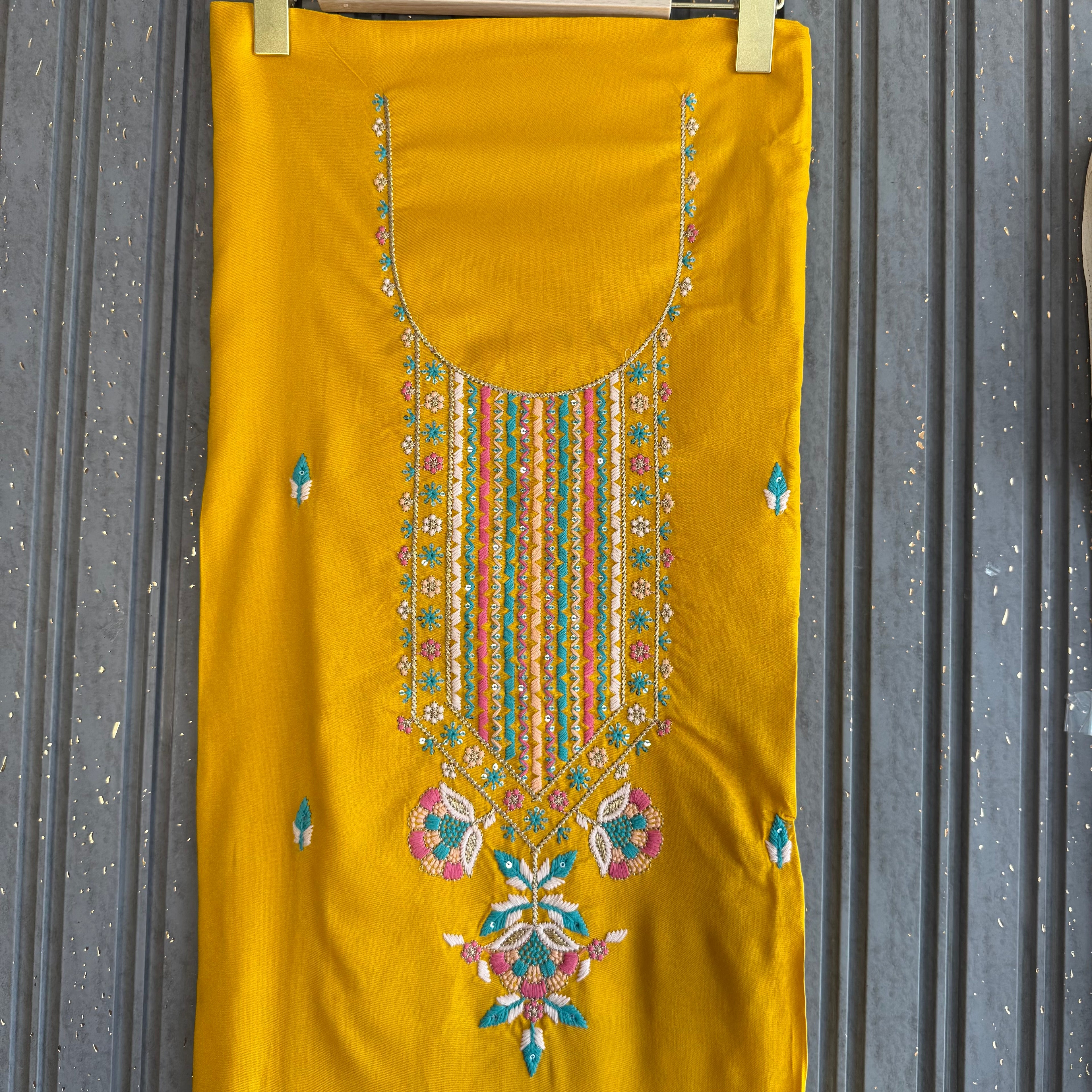 Zufisha Unstitched Suit