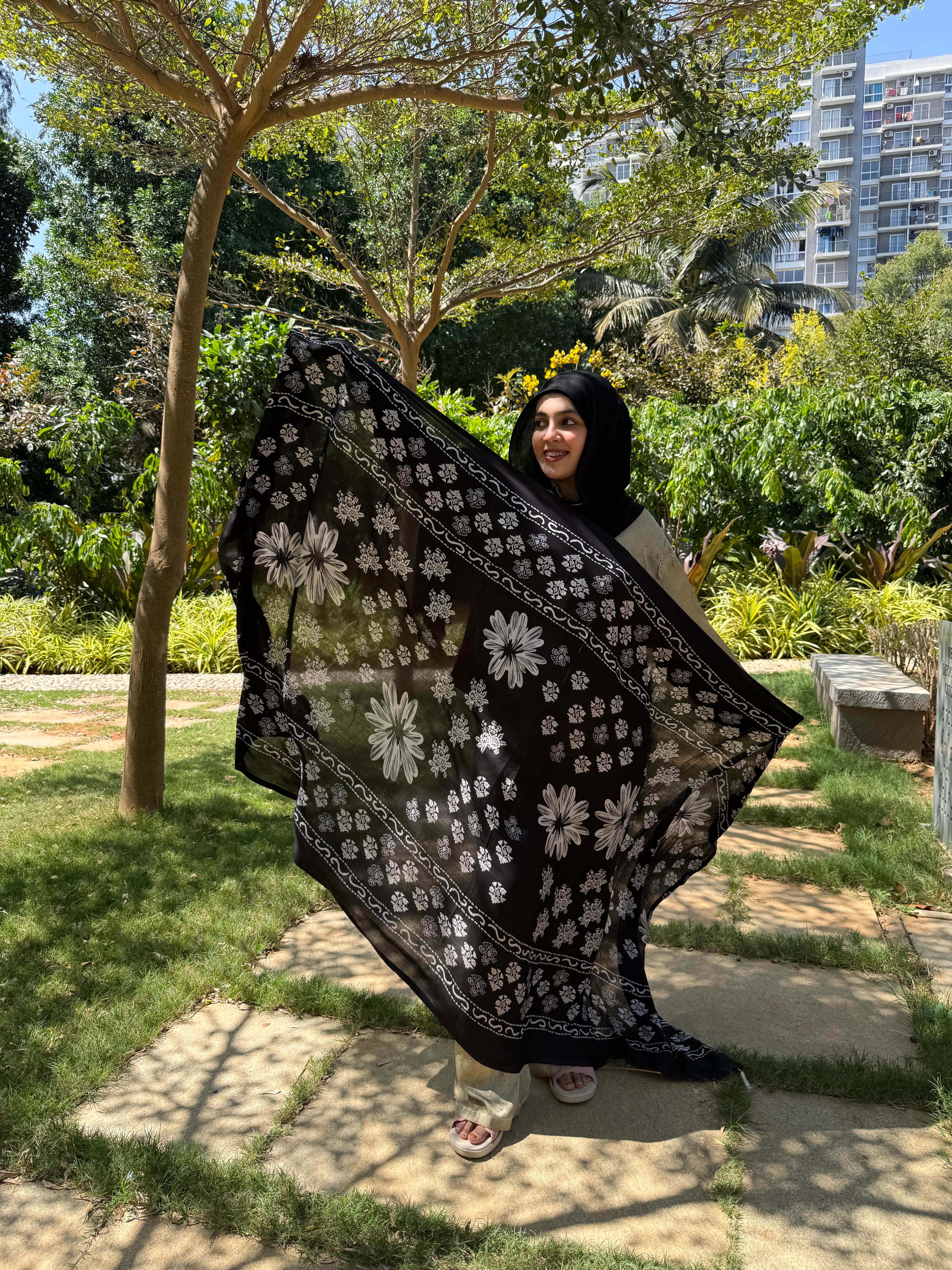 Isra black – Premium Rayon unstitched Set