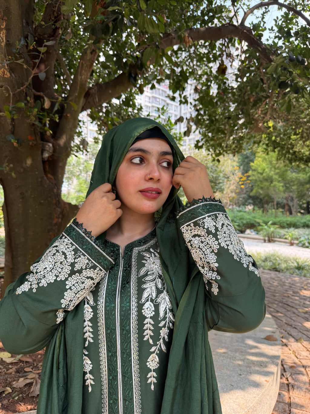 RÉHMAEL VÉRA – Signature Edit