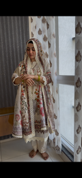 Maliha kashaf  Pakistani suit