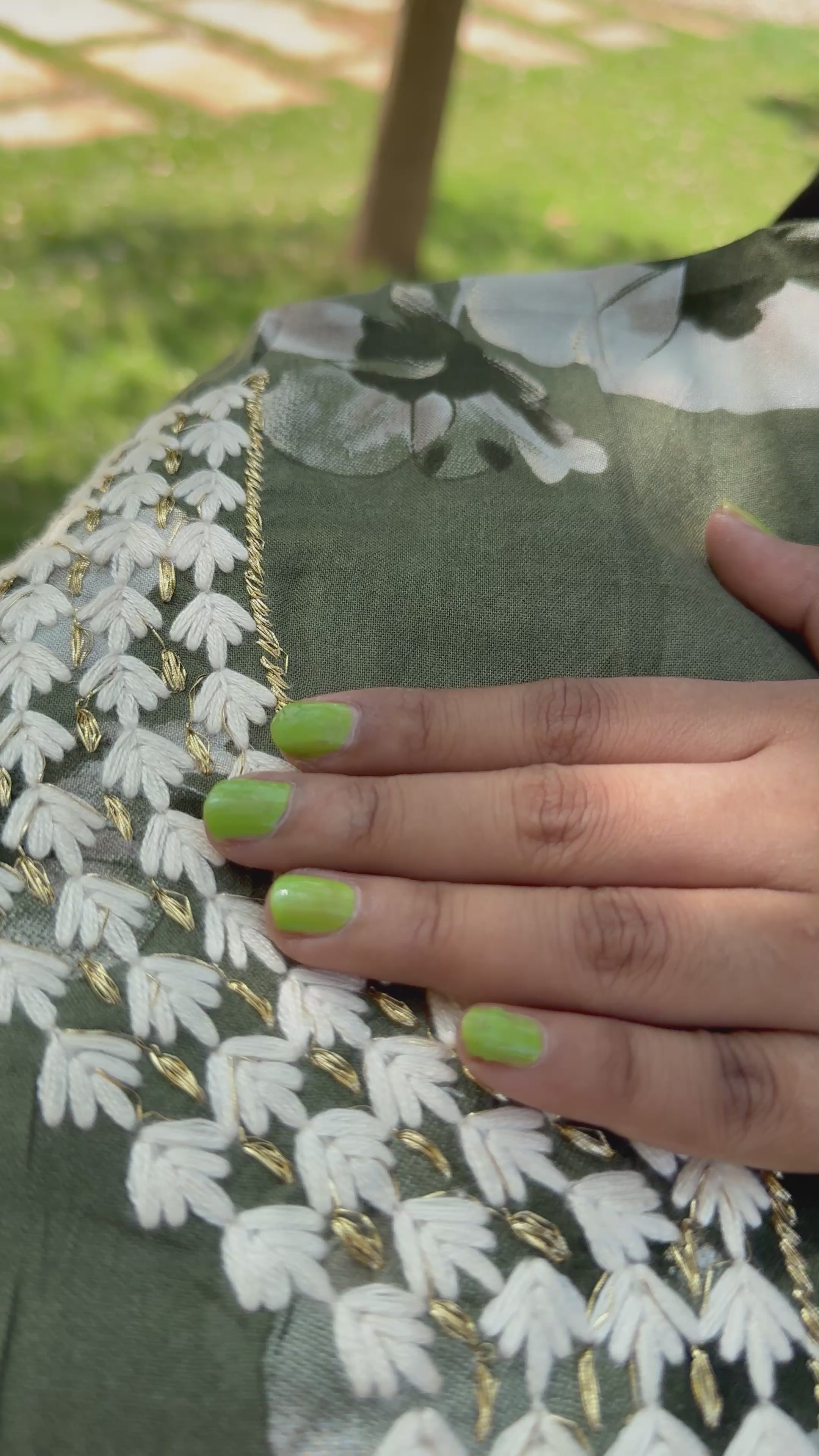 Mehrzaad Royale – Unstitched Ramzan Dress