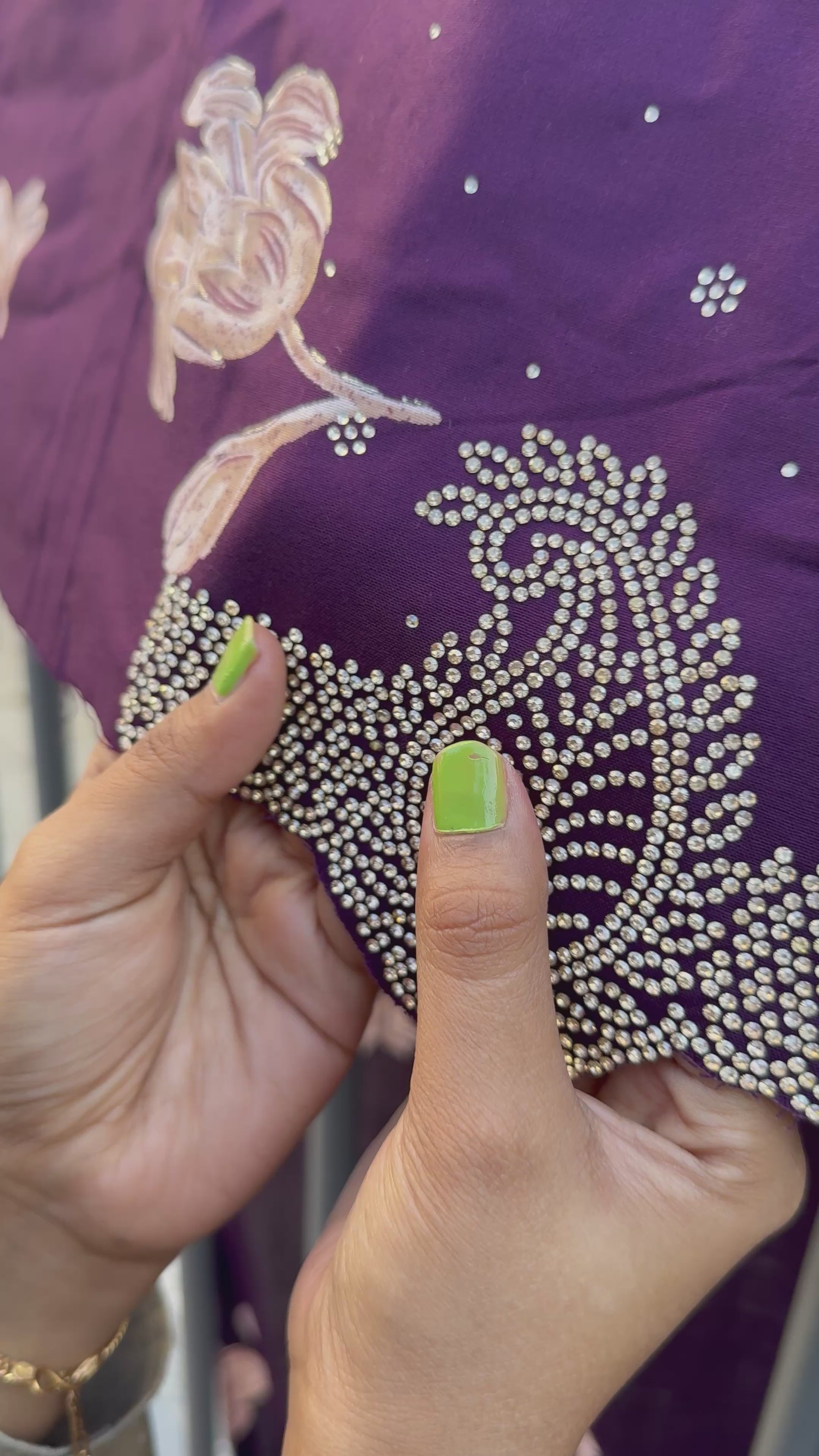 Zanash Aura – Premium Unstitched Suit