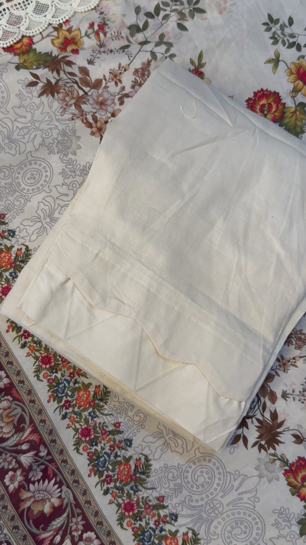 Maliha kashaf  Pakistani suit