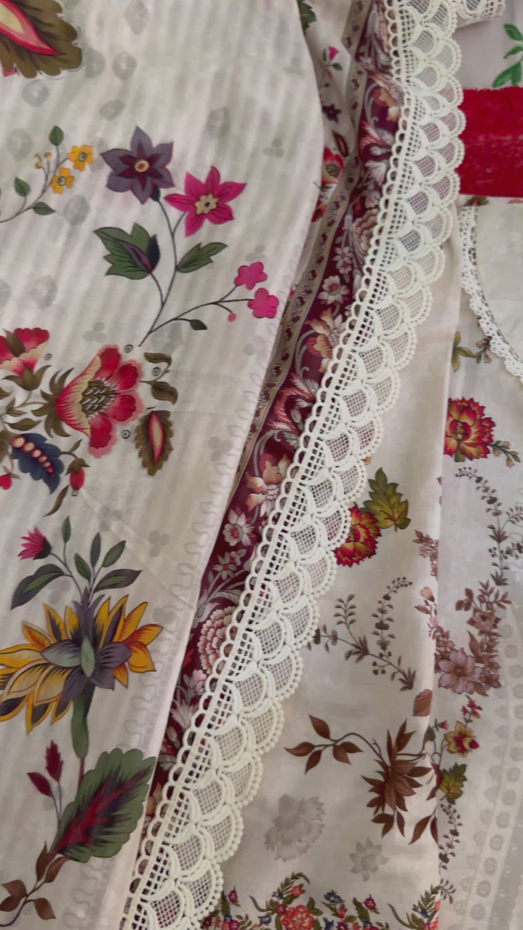 Maliha kashaf  Pakistani suit