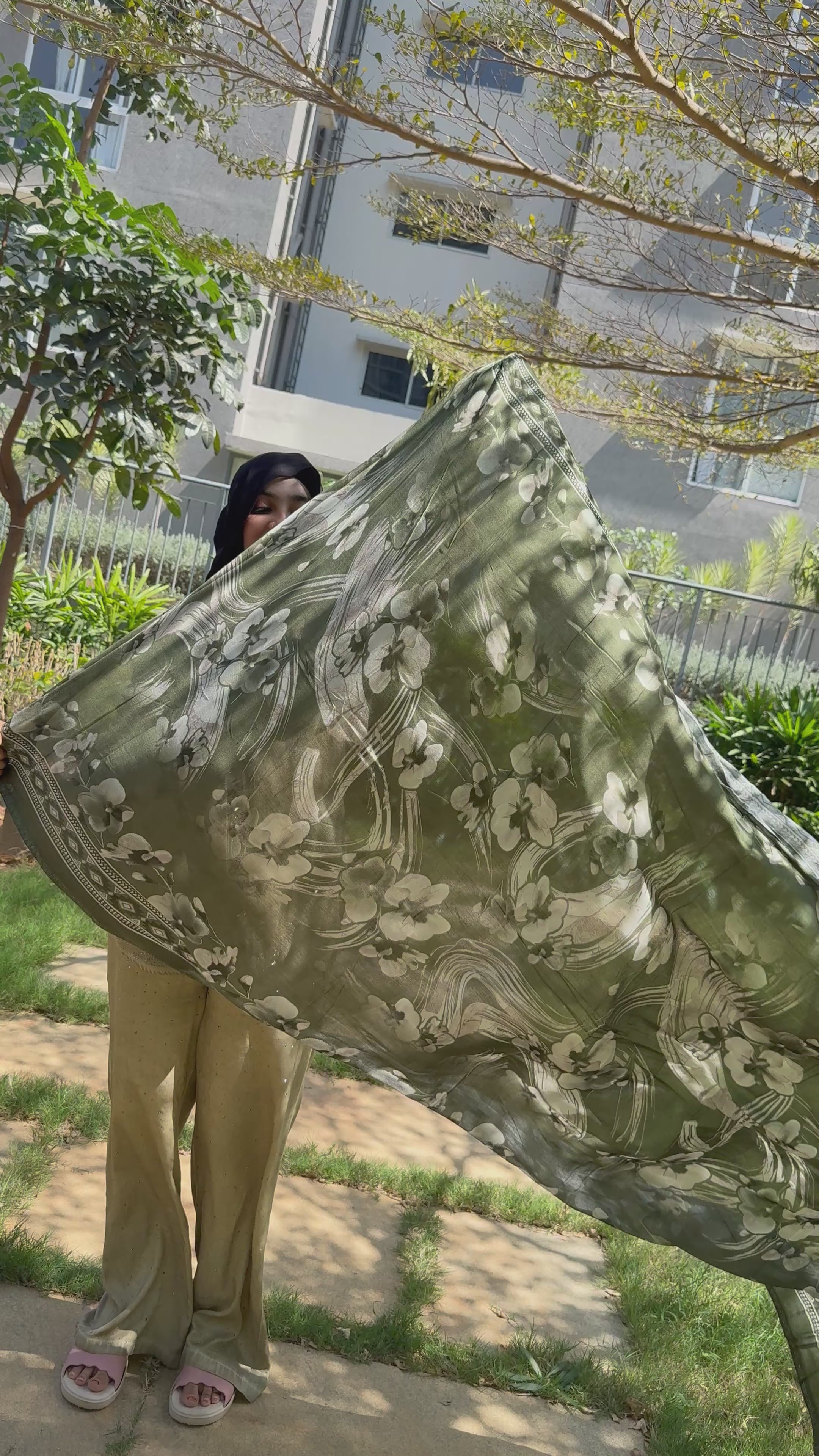 Mehrzaad Royale – Unstitched Ramzan Dress